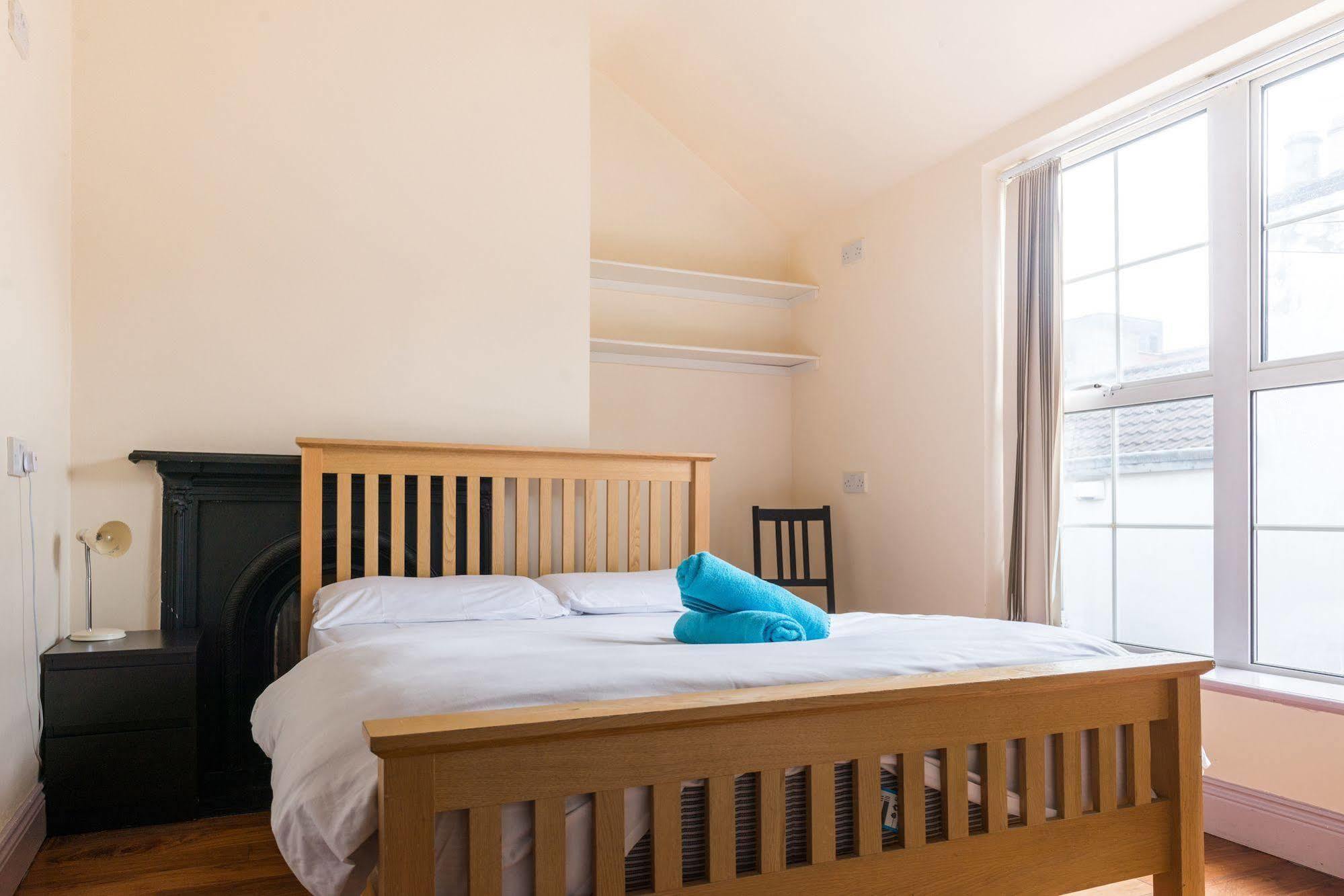 The Times Hostel - Camden Place Dublin Ngoại thất bức ảnh